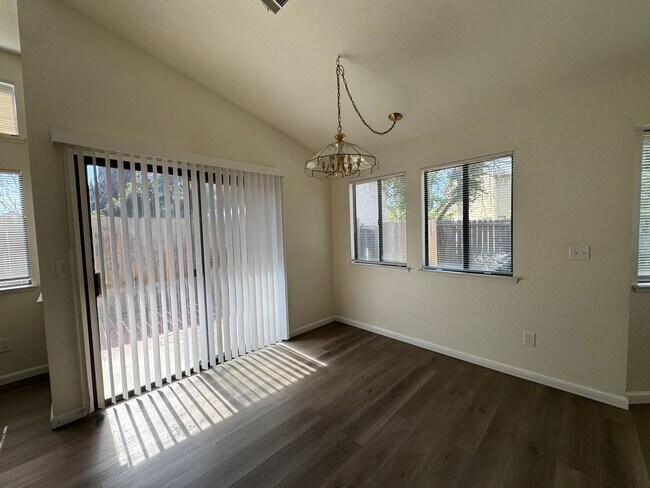 Building Photo - Three Bed, Two Bath Home with a Two Car Garage