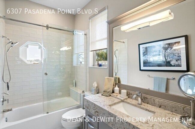 Building Photo - Fully Furnished LUXURY Home in Exclusive PYCC