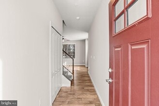 Building Photo - 140 Sage Blvd