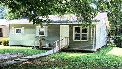 Building Photo - Charming 3-Bedroom Home for Rent!