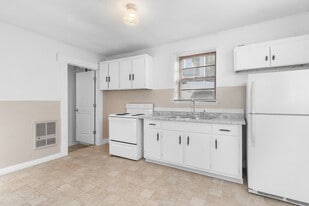 Building Photo - 110 Blackman St