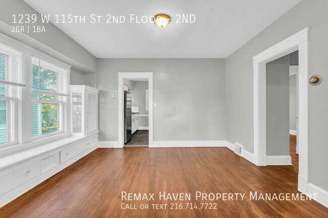 Building Photo - 1239 W 115th St