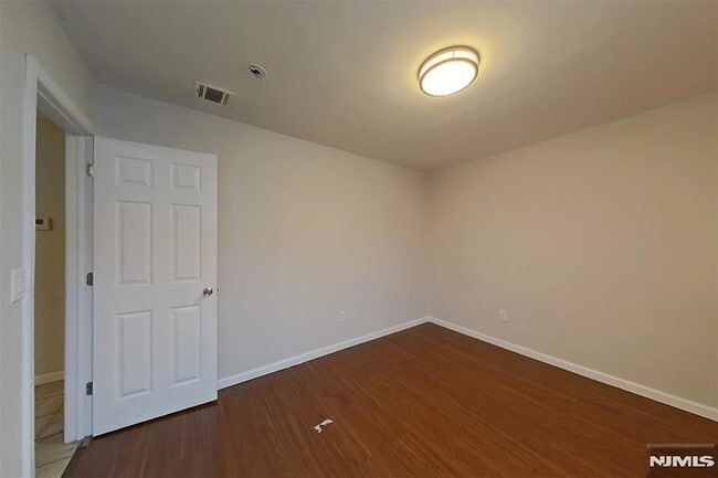 Building Photo - 10 Fleming Ave