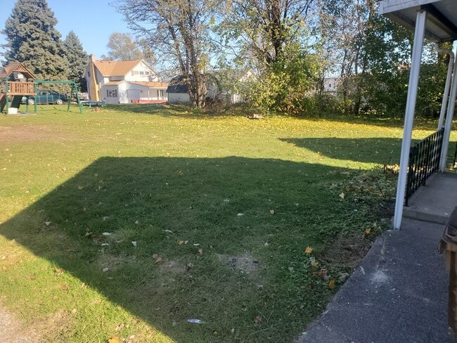 Building Photo - 11606 Prairie Ave