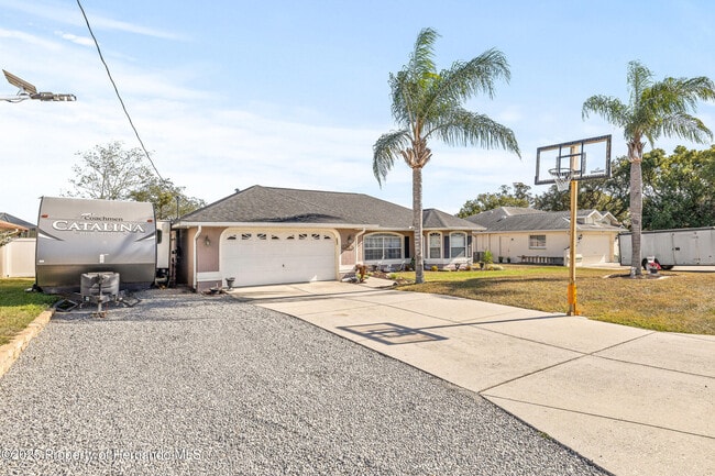 Building Photo - 4052 Montano Ave