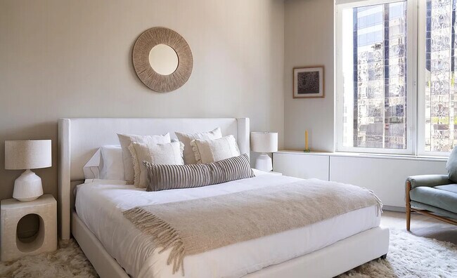 Building Photo - 1843 Broadway