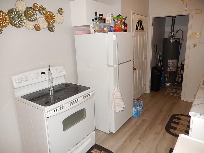 Building Photo - 1409 Glenda Dr