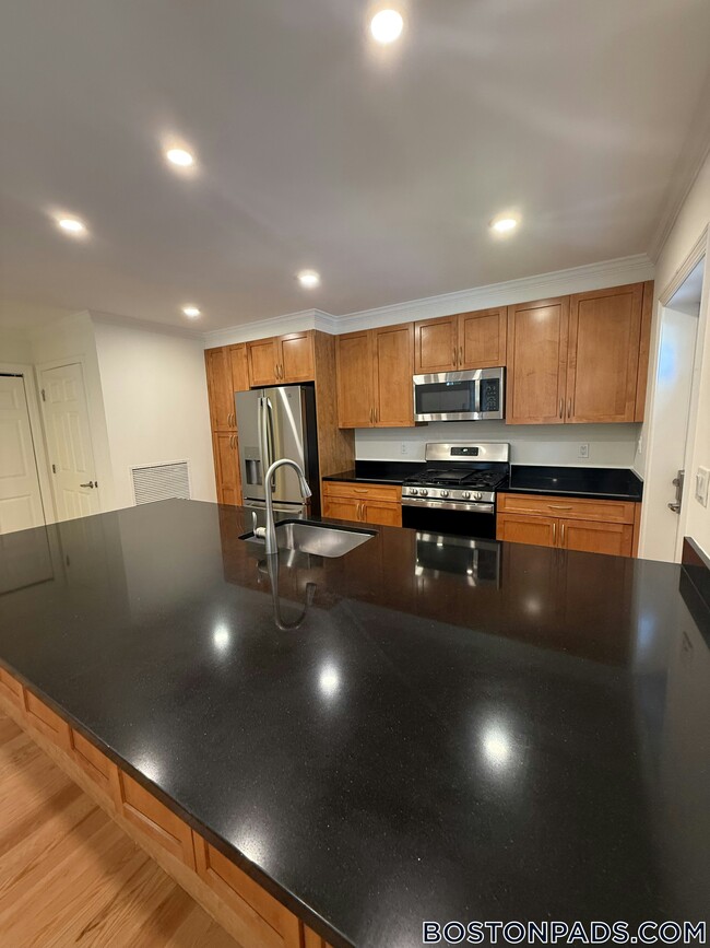 Building Photo - 104 Ellery Ct