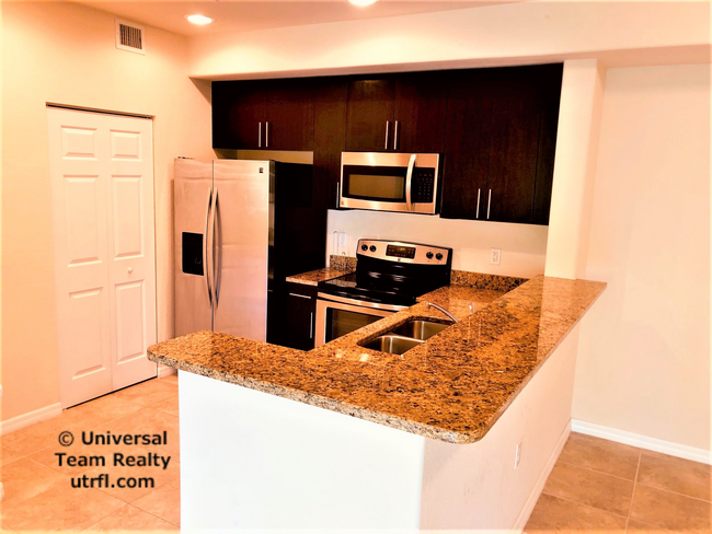 Building Photo - 13140 Bella Casa Cir