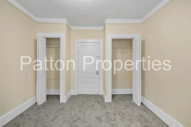 Building Photo - Five Points Home