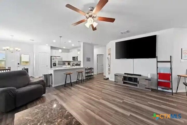 Building Photo - 3854 Lorenzen Ct