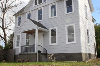 Building Photo - 6907 Belair Rd