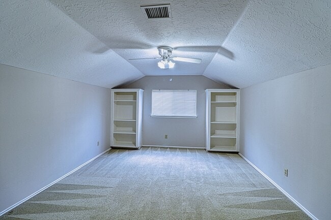 Building Photo - 427 Birch Hill Dr