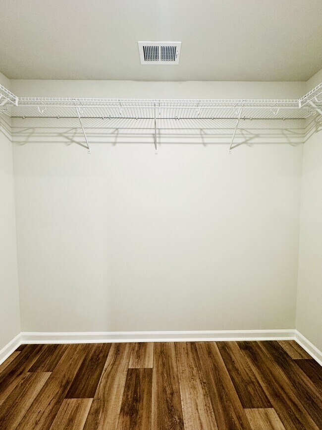 Building Photo - 348 SC-348