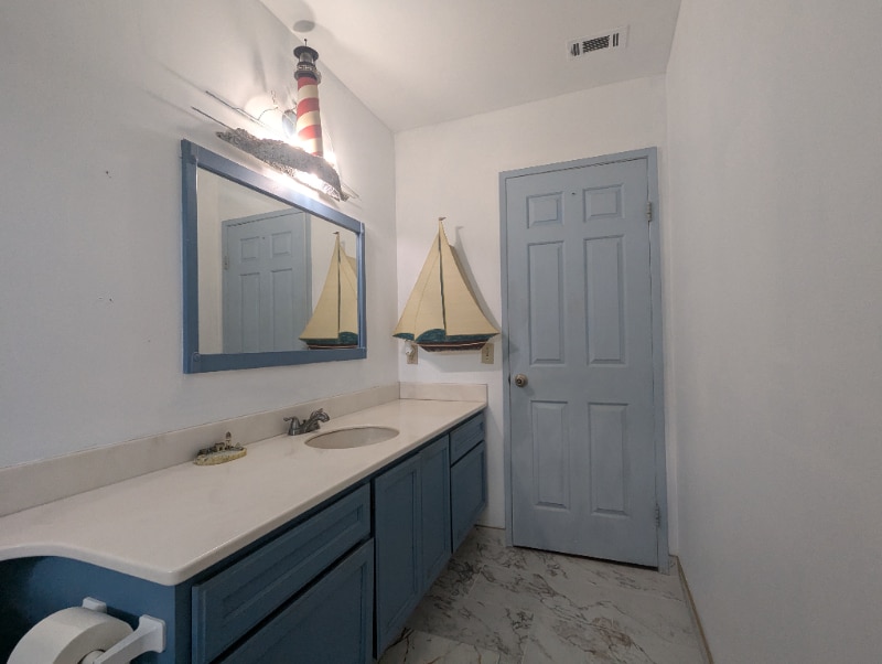 Building Photo - 13690 Westward Dr