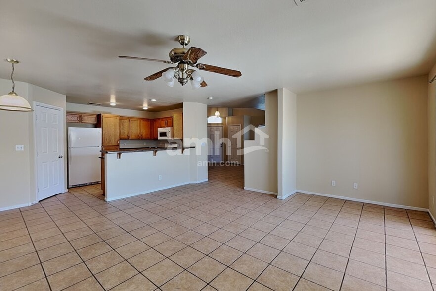 Building Photo - 3912 Camryn Holly St