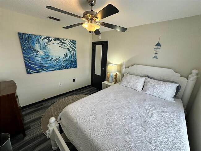 Building Photo - 4536 86th St W