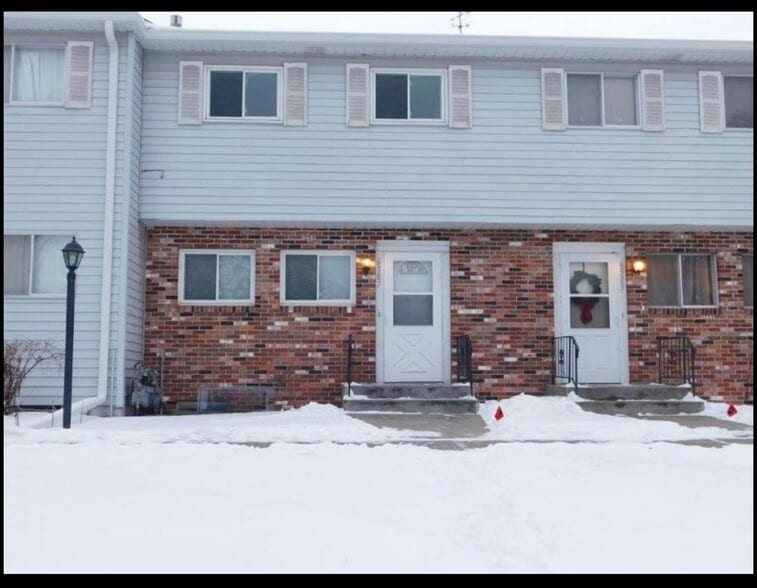 Primary Photo - 6387 15th St N