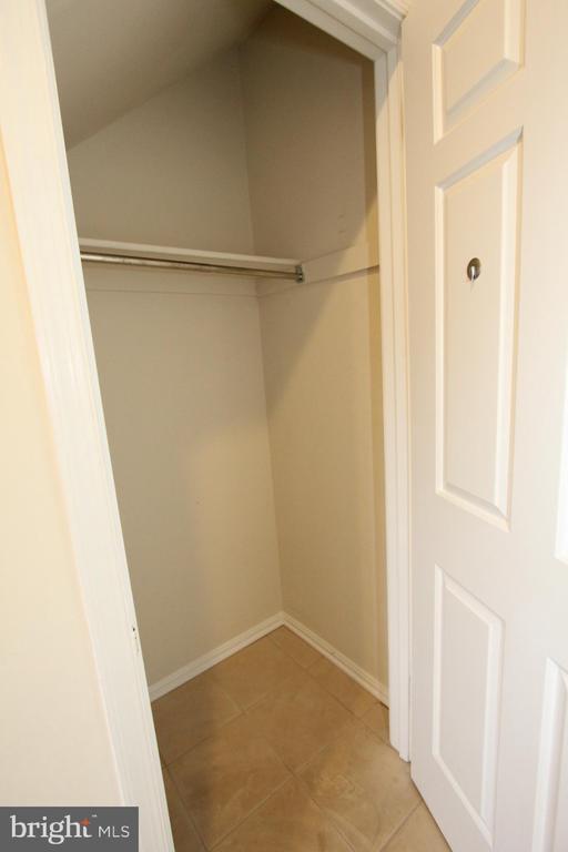 Building Photo - 10208 Sorrel Ave