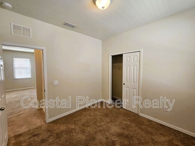 Building Photo - 6302 Magnolia Park Blvd