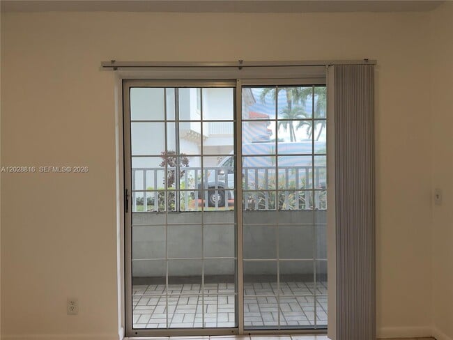 Building Photo - 10441 Mahogany Key Cir