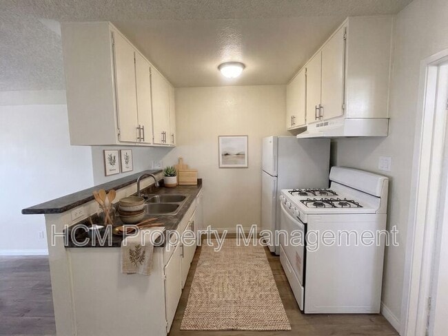 Building Photo - 8240 Whitsett Ave
