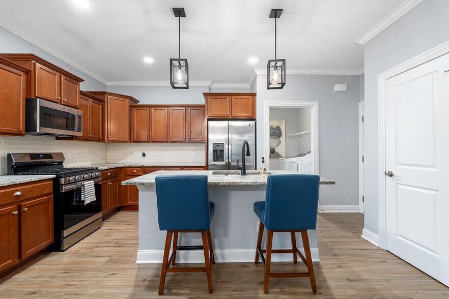 Building Photo - 243 Parkgate Ct