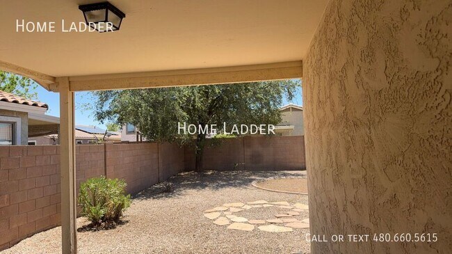 Building Photo - 44871 Gavilan Dr