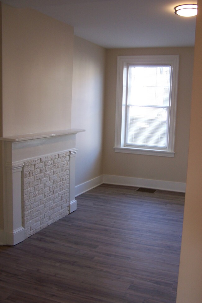 Living Room - 26 E Pomfret St