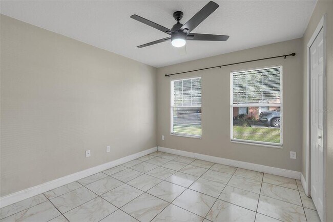 Building Photo - 810 Valnera Ct