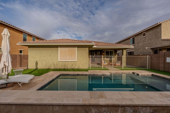 Building Photo - *POOL* Beautiful Gilbert Home Nestled at the Base of the San Tan Mountains