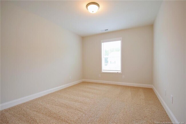 Building Photo - 138 Cromwell Ct