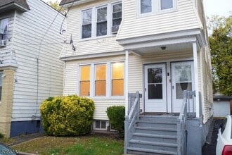 Building Photo - 108 Berkshire Pl