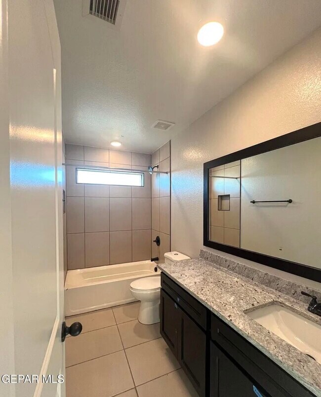 Building Photo - 5849 Dalhart Dr