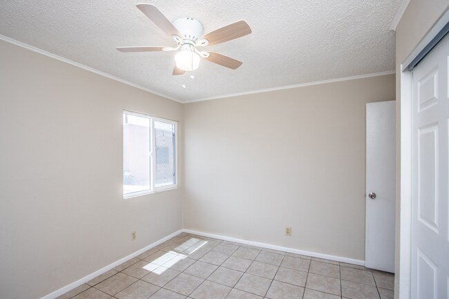 Building Photo - 3Br in gated community