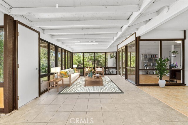 Building Photo - 702 Scripps Dr