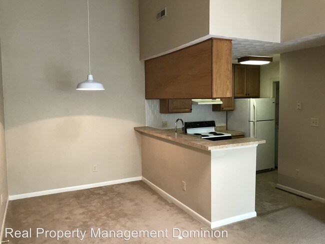 Building Photo - 2 br, 2 bath House - 3956 Palomino Drive #203