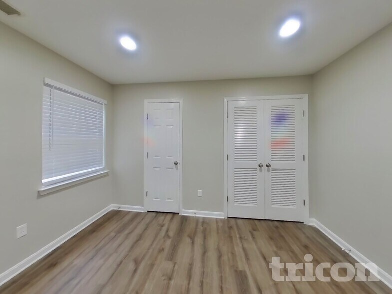 Building Photo - 1306 Sutler Terrace
