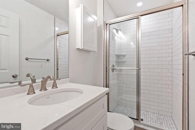 Building Photo - 28 Salthill Ct