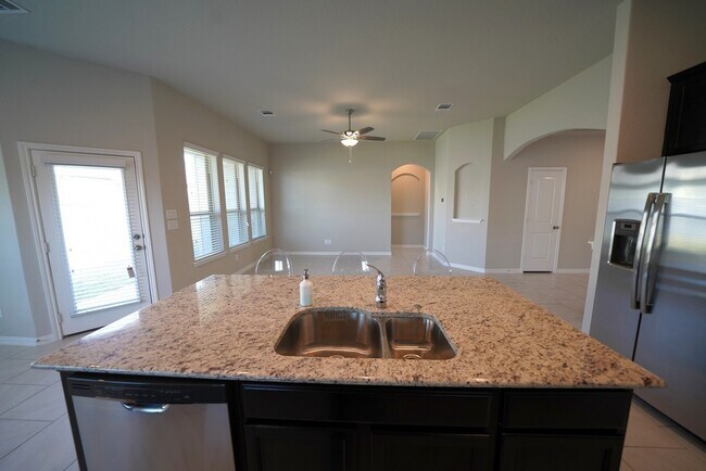 Building Photo - Immaculate First Time Rental in Potranco Run! - Realtor Commission: $750