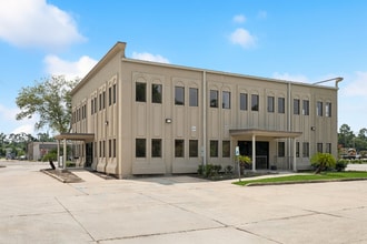 Building Photo - 3327 Pontchartrain Dr