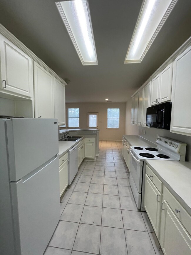 Building Photo - 2926 Loganberry Park Ln