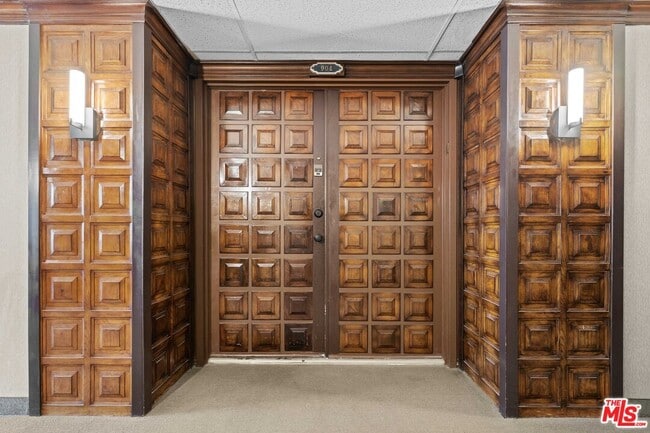 Building Photo - 10535 Wilshire Blvd