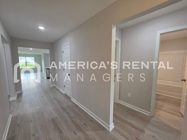 Building Photo - 10312 Bramlett Way