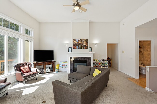 Building Photo - 172 Palos Verdes