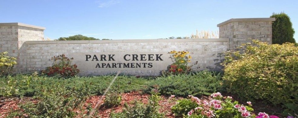 Primary Photo - Park Creek Apartments, LLC