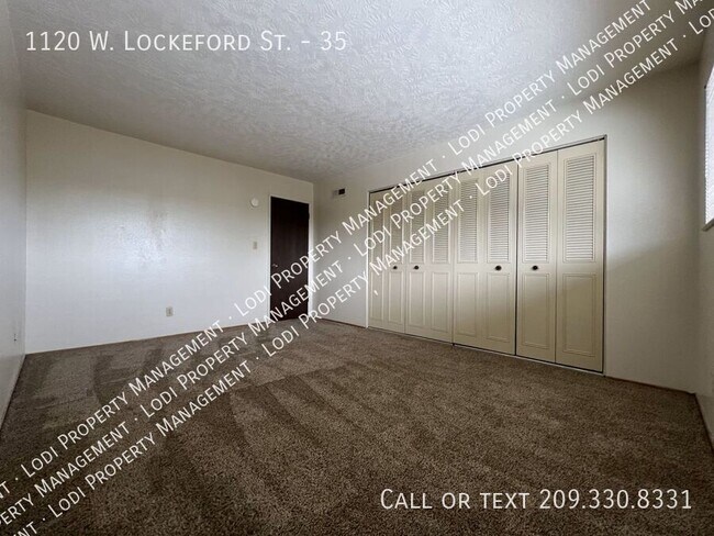 Building Photo - 1120 W Lockeford St