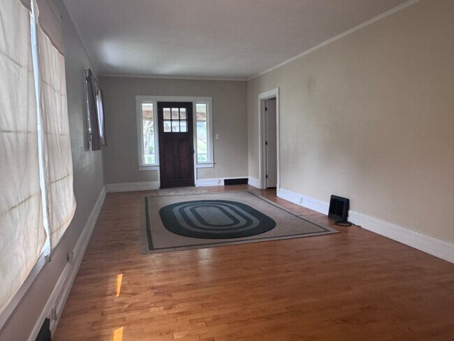 Building Photo - COMING SOON! 3/2 Single Family Home for Rent!