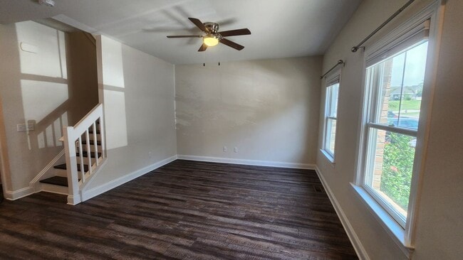 Building Photo - 2219 Deyerle Ave