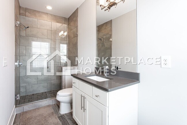 Building Photo - 3594 Parkhaven Pl